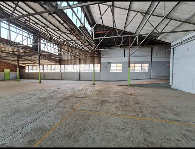1,319M² WAREHOUSE TO LET IN BENROSE